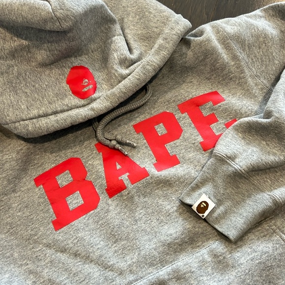 BAPE sweatshirt - Picture 2 of 6